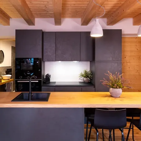 Mountain Penthouse - In The Heart Of
