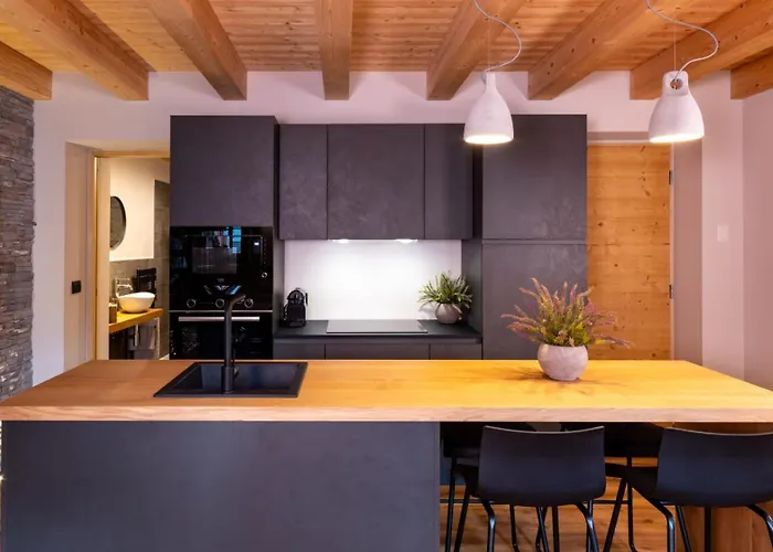 Mountain Penthouse - In The Heart Of